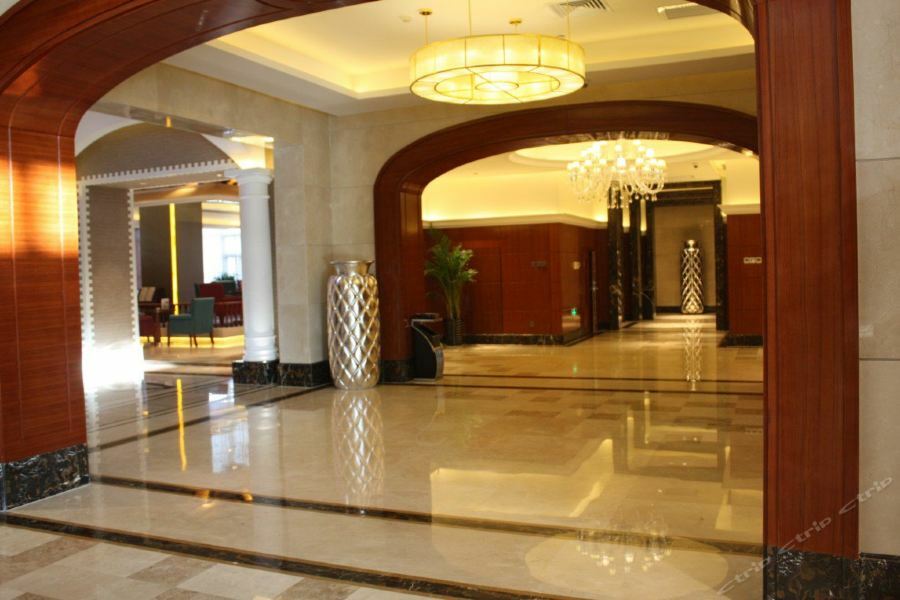 Grand Skylight International Hotel Ganzhou Chang Zhen Avenue Екстериор снимка