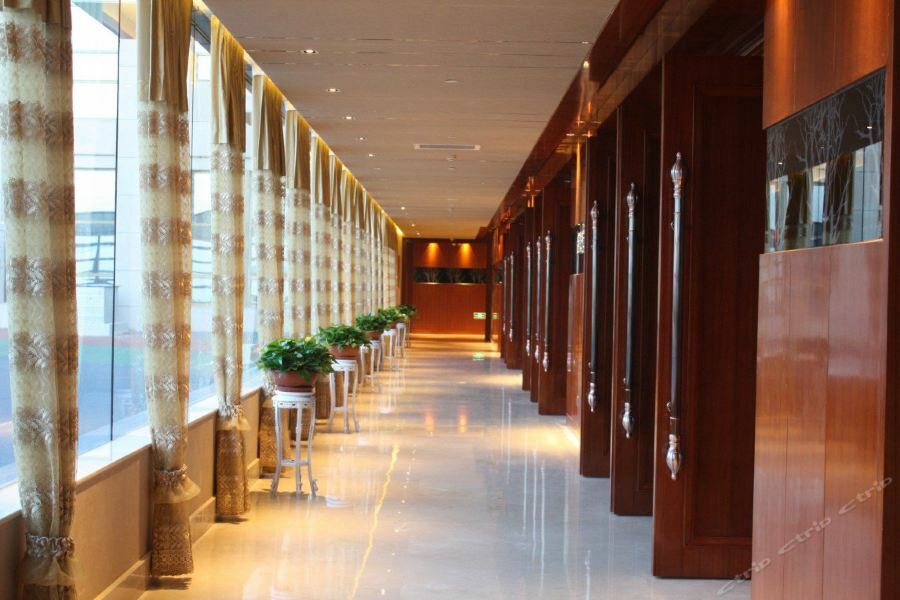 Grand Skylight International Hotel Ganzhou Chang Zhen Avenue Екстериор снимка